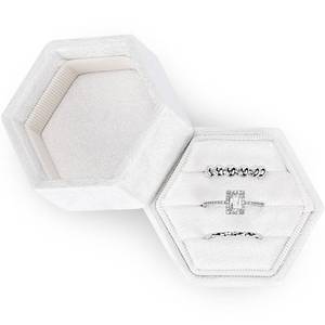 lot 796 image: WantGor Velvet Jewelry Ring Box, 3 Slots Hexagon Ring Gift Box Ring Holder - Retail $10