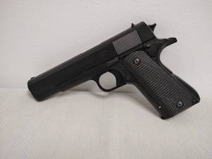 lot 31 image: Responder 911 airsoft pistol