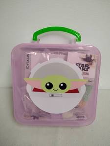 lot 49 image: Star Wars The Mandalorian Grogu Lunch Box Accessories Set