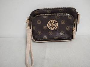 lot 58 image: Avon Signature Collection Wristlet Clutch Bag Black Gold Ornament Print