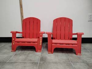 lot 101 image: Ankylo Plastic Chair Red Ages 2-6 50 lbs Set of 2