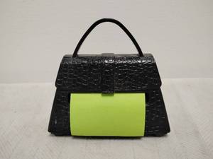 lot 153 image: Marque Post-it Handbag Tape Dispenser Black