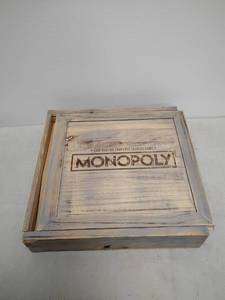 lot 156 image: Monopoly Fast-Dealing Property Trading Game Wooden Box Set