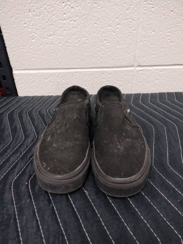 lot 25586 image: Vans Slip-On Canvas Sneakers Womens Size 7.0 Black