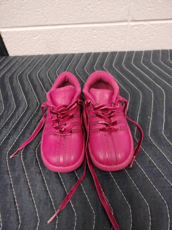 lot 25596 image: K-Swiss Pink Lace-Up Athletic Shoes - 9c