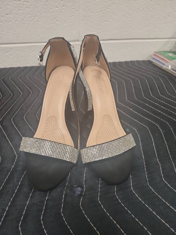 lot 25612 image: Oulicy Black Rhinestone Heeled Pumps with Ankle Strap 7 12