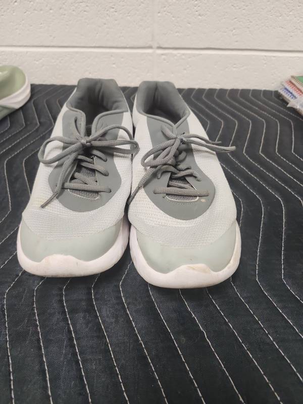 lot 25638 image: Athletic Running Shoes Gray White Lace-Up Sneakers