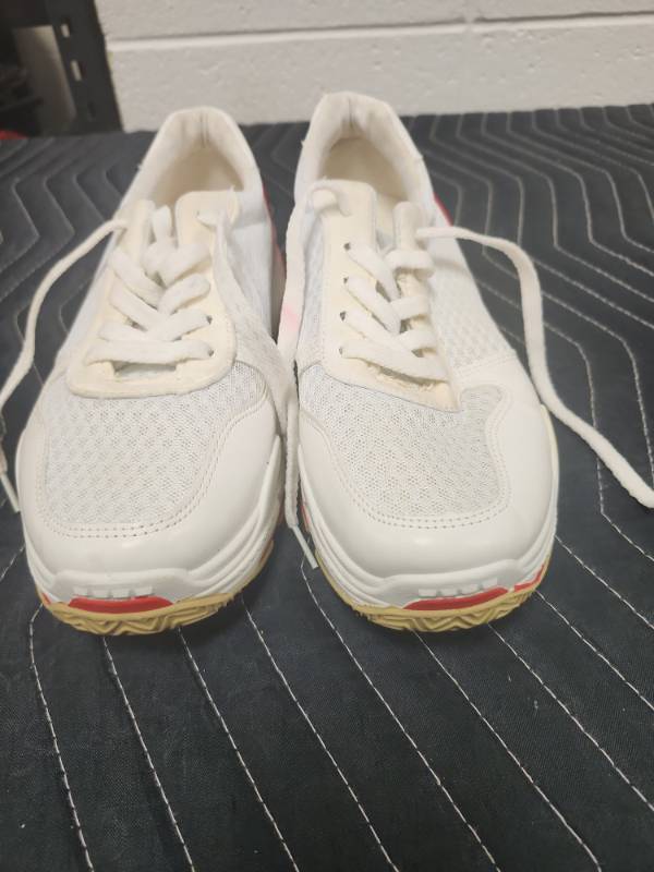 lot 25643 image: Wild Diva White Canvas Sneaker Red Pink Colorblock size 10