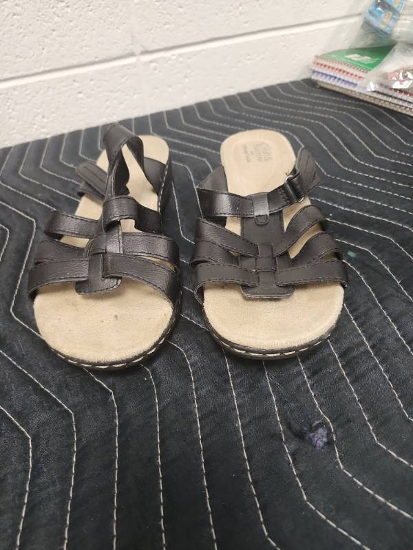 lot 25651 image: Corbelle Bahama Black Leather Sandals WMS 10 Med
