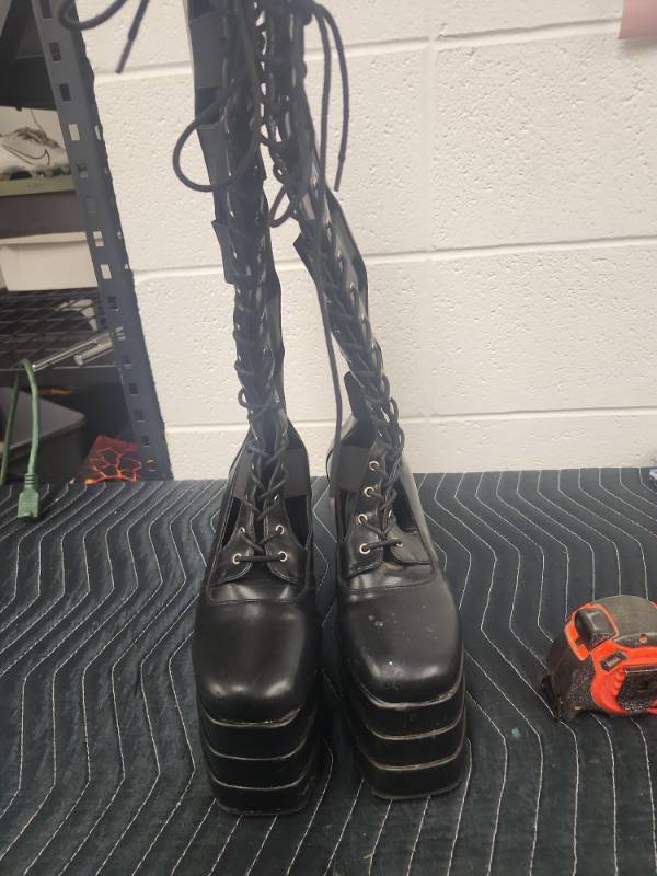 lot 25685 image: LAMODA Black Lace-Up Platform Boots Size 7