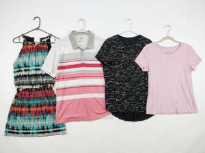 lot 4642 image: Lot of 4 Shirts