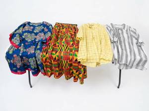 lot 4647 image: Set of 4 Dress Clothes