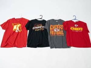 lot 4648 image: Kansas City Chiefs NFL Team Apparel T-Shirt Lot (4)