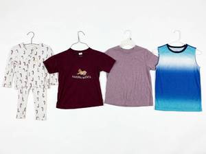 lot 4653 image: Childrens Clothing Lot - 4 Pieces