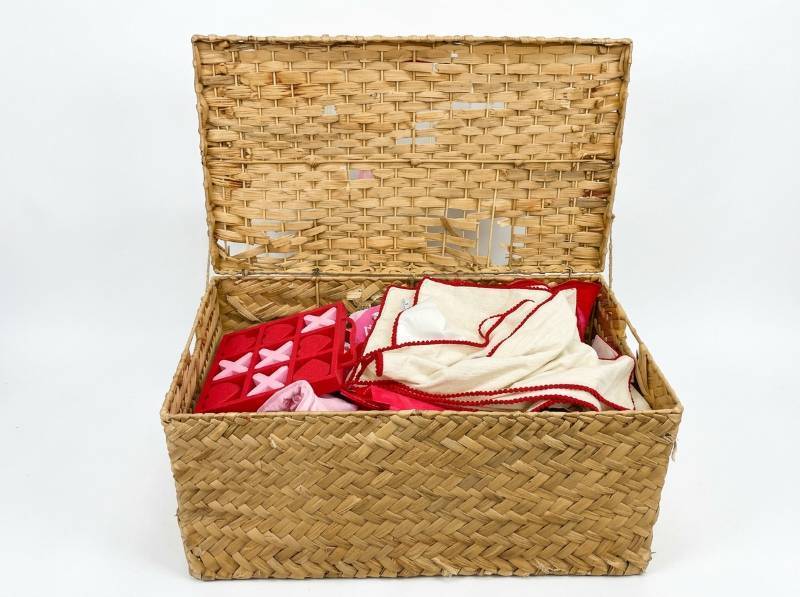 lot 3628 image: RGI Home Woven Wicker Storage Trunk w Valentines Decor