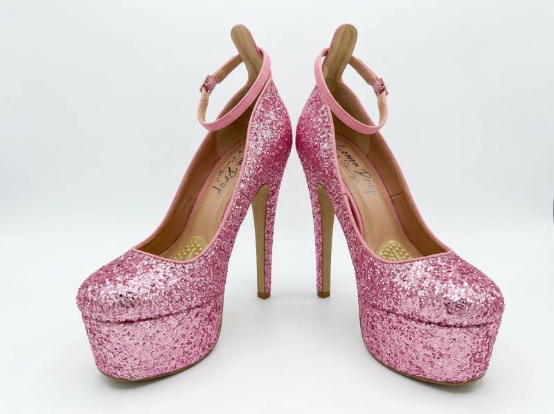 lot 3692 image: Lemon Drop Jubilee Platform Heel Pink Glitter Shoes Size 9
