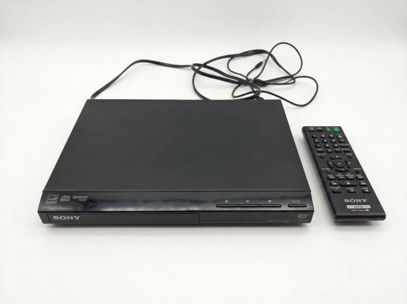 lot 3809 image: Sony DVD Player with Remote Control