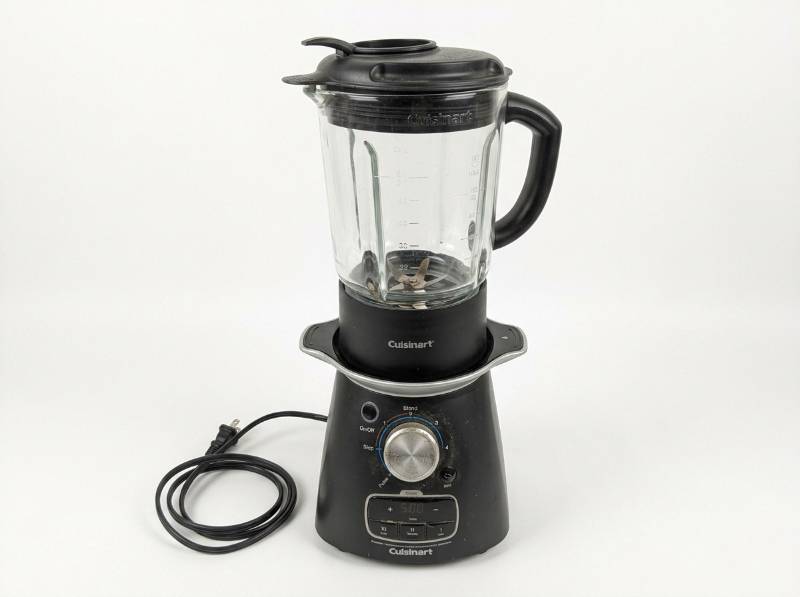 lot 3833 image: Cuisinart Blender with Heat Function and Timer