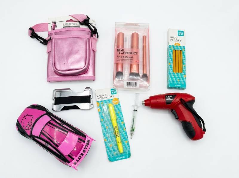 lot 3842 image: Small Miscellaneous Items Lot