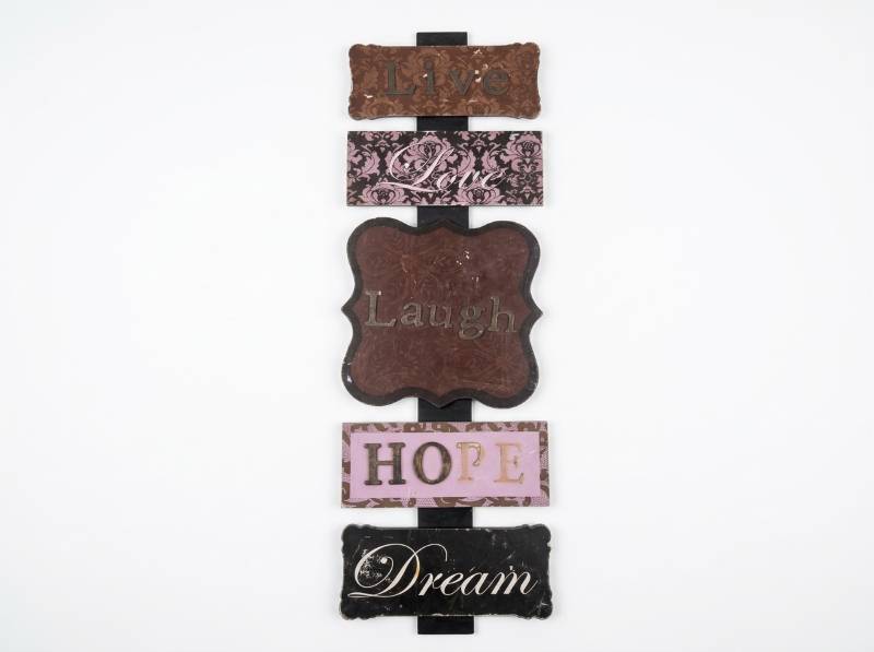 lot 3905 image: Wood Wall Art Sign with Cross and Inspirational Words