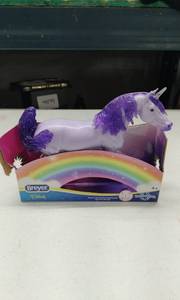 lot 4141 image: Breyer Celeste Unicorn Paddock Pals Collectible Figure