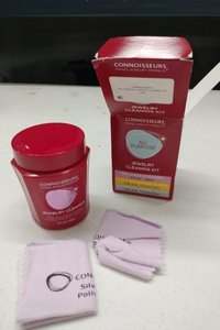 lot 4147 image: Connoisseurs All-Purpose Jewelry Cleaning Kit