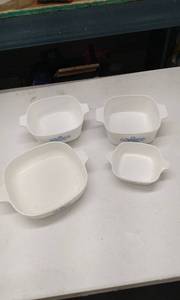 lot 4186 image: Corning Ware Petite Pan Set w 1 Lid Blue Cornflower