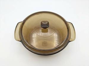 lot 4013 image: Anchor Hocking Amber Glass Casserole Dish with Lid