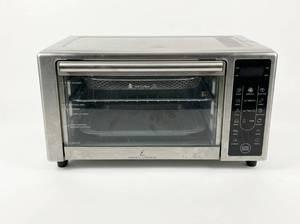 lot 4035 image: Emerald Garage Air Fryer Oven AFO-002 1500W