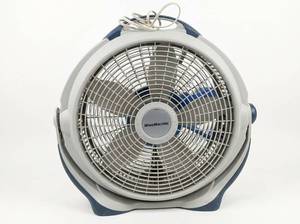 lot 4043 image: WindMachine Type 20 Box Fan 120V