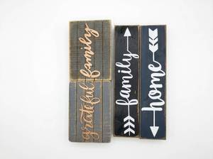 lot 4087 image: Wooden Wall Art Signs - Family & Home Decor Set