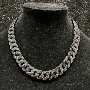 lot 11 image: New 18 x 15mm Cuban Link Chain Necklace with Textured Surface Detail