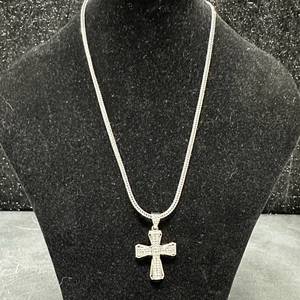 lot 15 image: Unisex Classic Cross Pendant Necklace with 24 Chain
