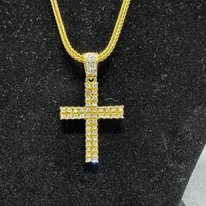 lot 54 image: Gold-Tone Cross Pendant Necklace Fully Paved with Crystal Rhinestones (24)