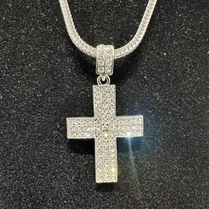 lot 68 image: Crystal-Embellished new Cross Pendant Necklace with 24 Chain