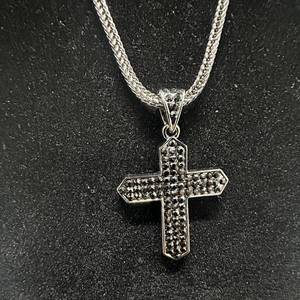 lot 88 image: New Cross Pendant Necklace with Inlaid Black Stones &amp 24 Chain
