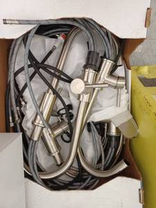 lot 21783 image: Lot of Miscellaneous Faucets, 10 pack