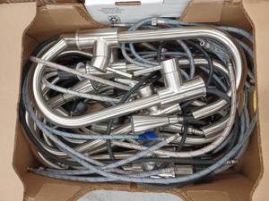 lot 21786 image: Lot Of Miscellaneous Faucets, 10 Pieces