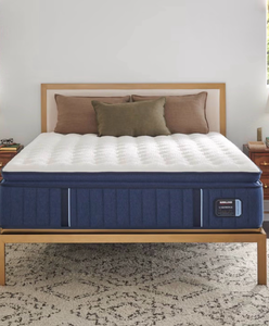 lot 5299 image: stearns &amp foster lakeridge King Mattress 14in retails for $3,000 - Retail $3,000