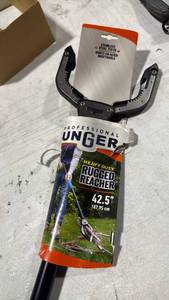 lot 6393 image: Unger Rugged Reacher Heavy Duty Grabber Tool, 42.5 - Retail $306