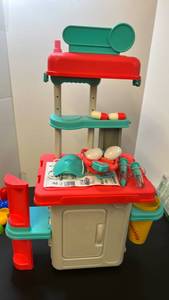lot 70249 image: Medical Draw Bar Box Hospital Playset with Accessories - Retail $20