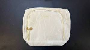 lot 70256 image: Makeup bag - Retail $15