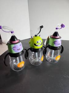 lot 71119 image: Witch & Goblin Character Kids Drink Bottles with Straws Set of 3 - Retail $15