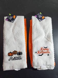lot 71121 image: Halloween Kitchen Towels 2-Pack Orange 100%Wool 14inX24in (4pcs) - Retail $6