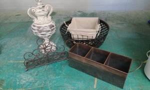lot 4292 image: Decorative Baskets and Accents