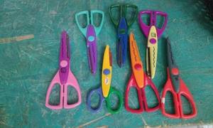 lot 4293 image: Decorative Craft Scissors Set - Assorted Colors