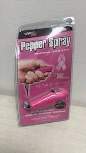 lot 61 image: SABRE Red Pepper Spray Maximum Strength Formula Spitfire Keychain