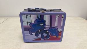 lot 66 image: My Little Pony Lunch Box with Trading Cards and Accessories