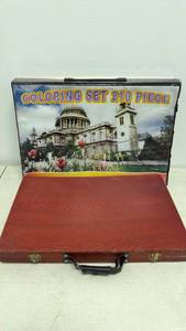 lot 81 image: Lot of 2 Art Sets (Not Complete)