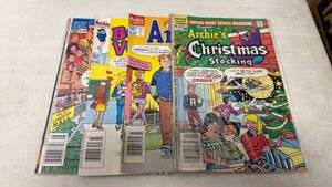 lot 110 image: Archie Comics Lot of 4 Issues